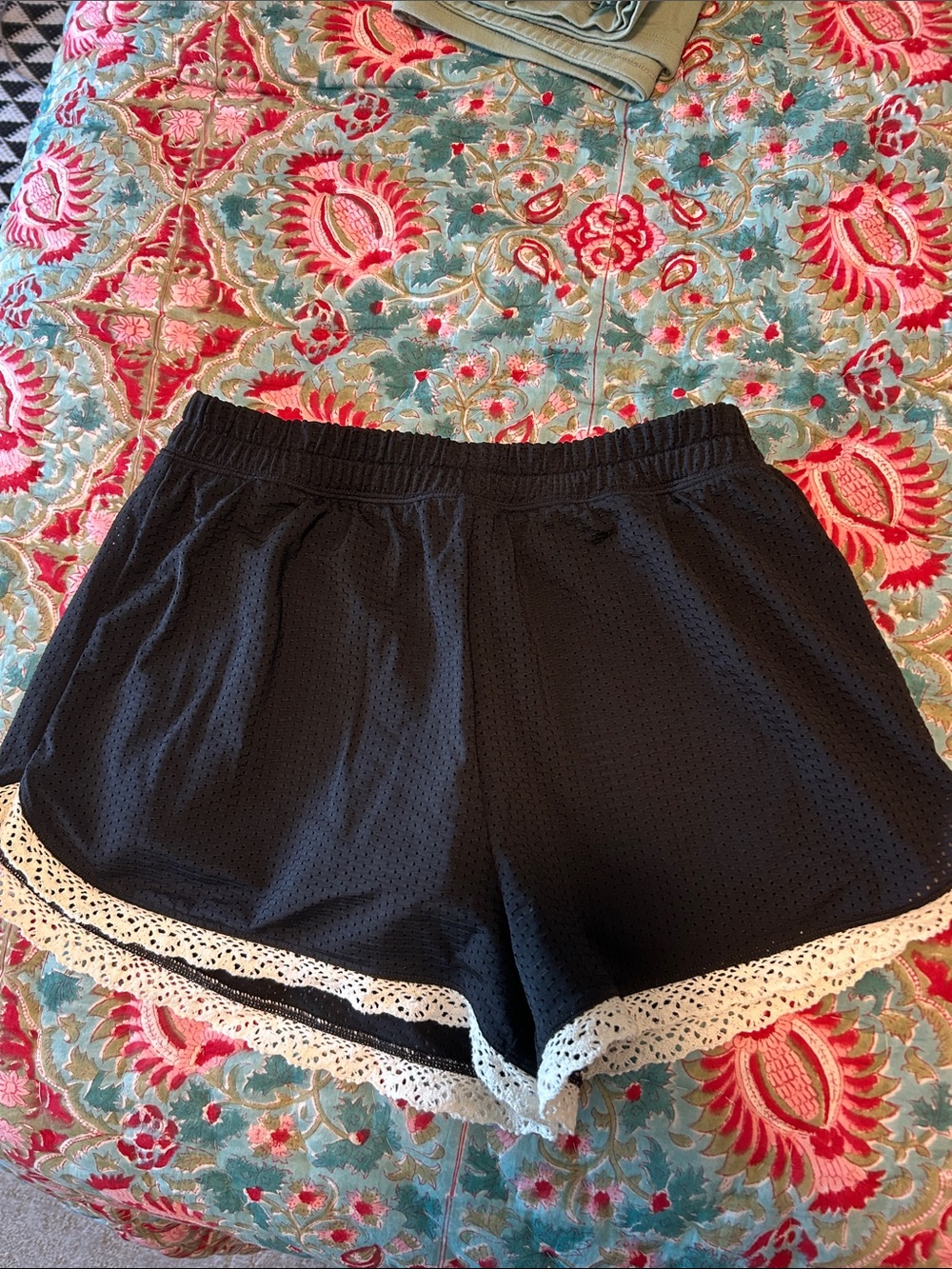 NWOT aerie Black Elastic Waist Shorts with Lace